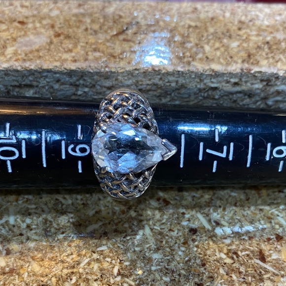 Elegant Silver Ring with Clear Gemstone Sz 8-1/2 - Picture 5 of 9